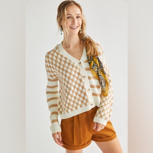 Blue Rain Sweaters - Blue rain by Francesca’s Checkered striped Cream and Tan Women's Sweater size xs